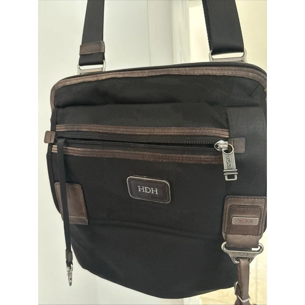 TUMI Alpha Bravo Annapolis Zip Flap Crossbody Messenger Bag Nylon/Leather Trim